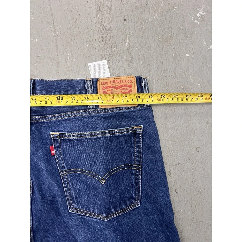 Levi's 505 Men's‎ Jeans Size 38 x 34 Blue Straight Leg Denim Classic Five Pocket